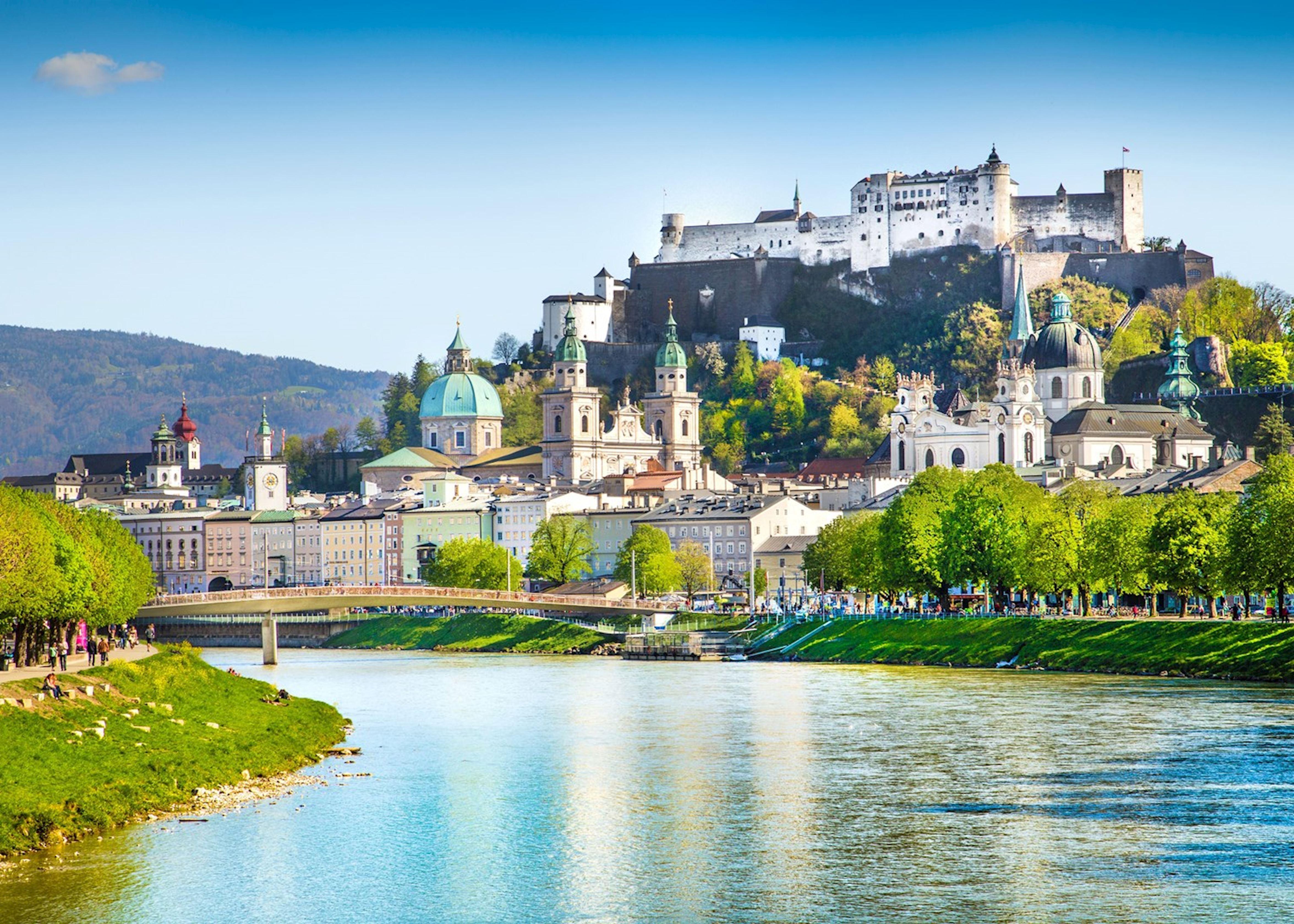 TOUR 10N9Đ ĐÔNG ÂU 2026 BAY THẲNG VIETNAMAIRLINES : ĐỨC – ÁO – HUNGARY SLOVAKIA – SÉC